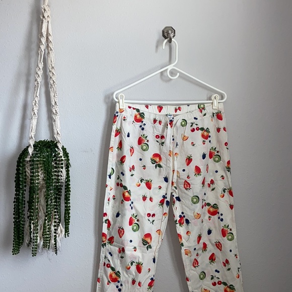OLD NAVY - MIXED FRUIT NIGHT PANTS - Picture 2 of 10